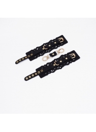 Черные кожаные наручники с узорами и золотистой фурнитурой - Crazy Handmade - купить с доставкой в Сергиевом Посаде