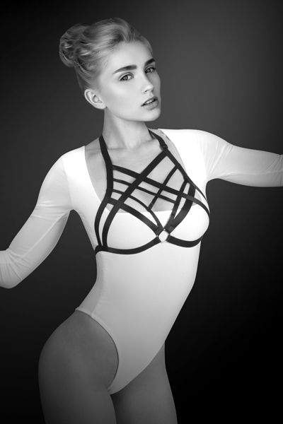 Черная упряжь на грудь Clara - Bijoux Pour Toi - купить с доставкой в Сергиевом Посаде