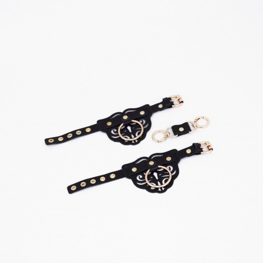 Черные кожаные наручники с клепками, кольцами и золотистой фурнитурой - Crazy Handmade - купить с доставкой в Сергиевом Посаде